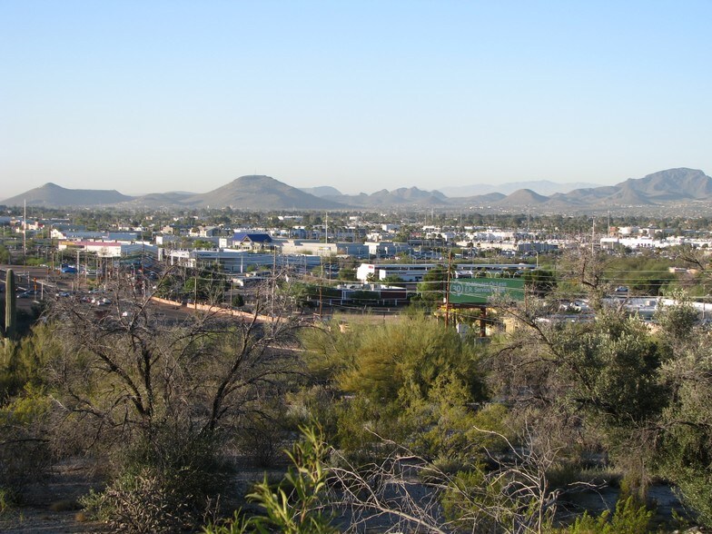 5250 N Oracle Rd, Tucson, AZ for sale - Building Photo - Image 1 of 1