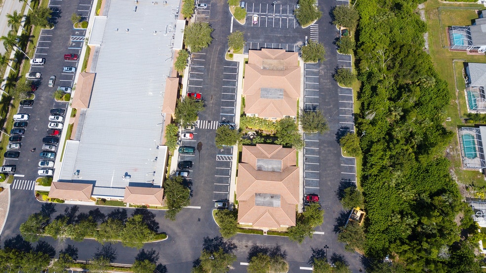 1217 Piper Blvd, Naples, FL for sale - Aerial - Image 3 of 9