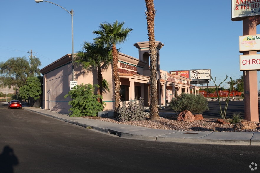 4601-4611 N Rancho Dr, Las Vegas, NV for lease - Building Photo - Image 3 of 34