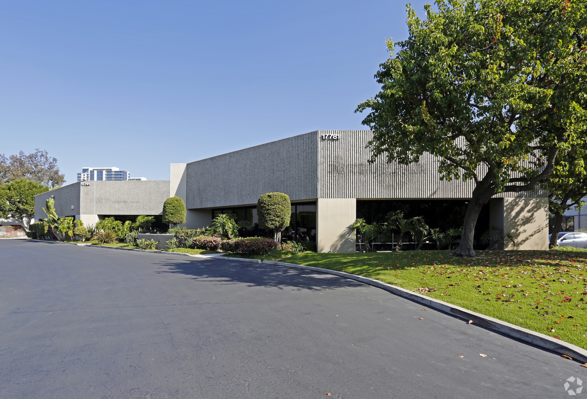 17781-17791 Mitchell Ave N, Irvine, CA for lease Primary Photo- Image 1 of 7