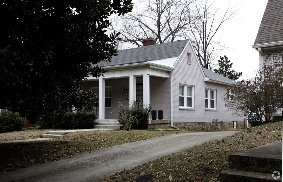 1604 16th Ave S, Nashville, TN à louer - Photo du bâtiment - Image 2 de 4