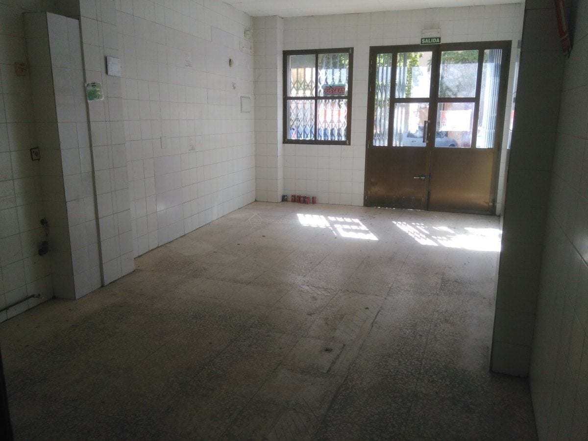 Retail in Cáceres for sale Building Photo- Image 1 of 5