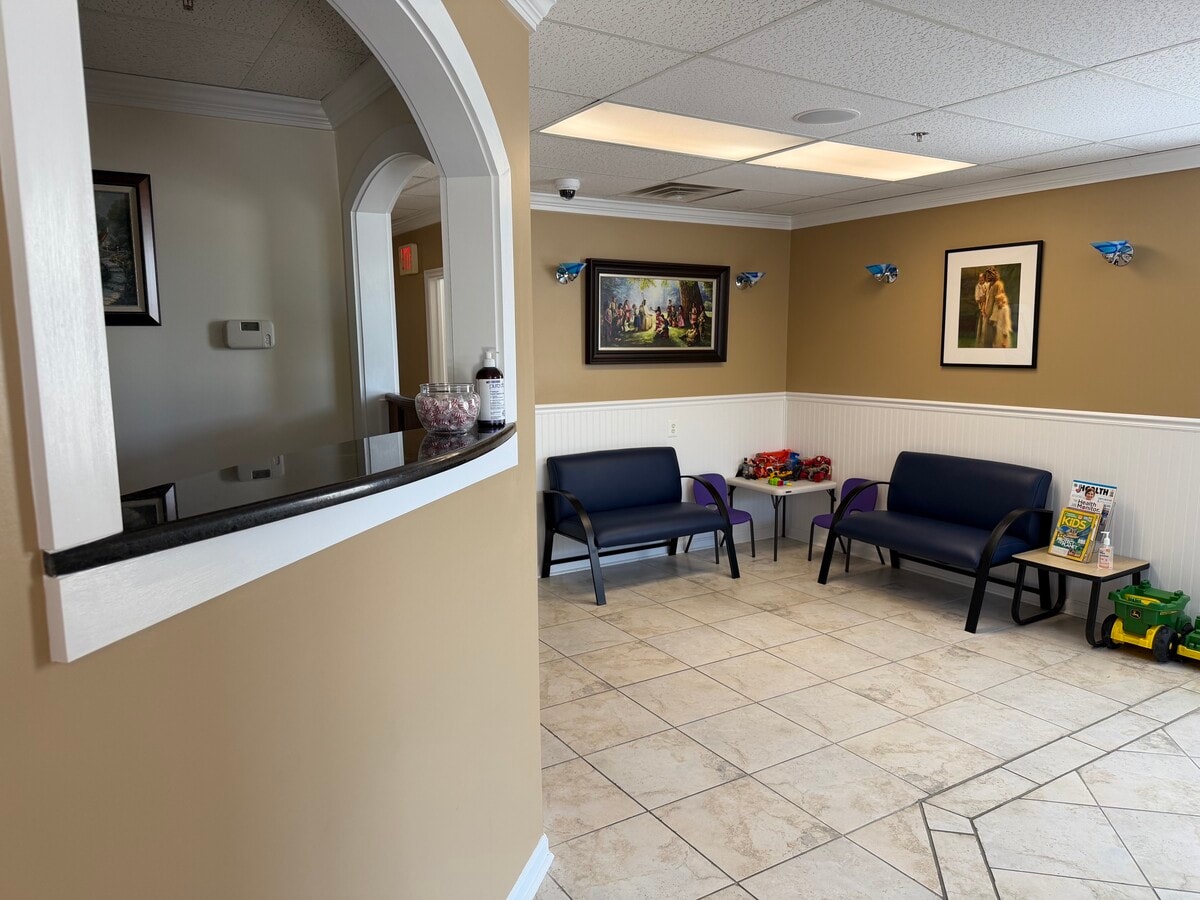 301-306 Steeple Chase Dr, Prince Frederick, MD 20678 - Unit 108 - - Interior Photo - Image 1 of 7