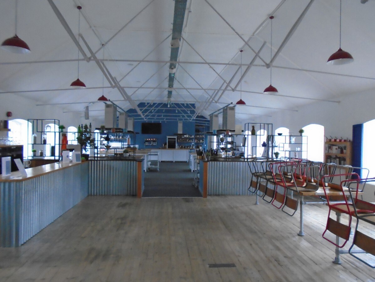 Beech Ave, Warminster à louer Photo principale- Image 1 de 4