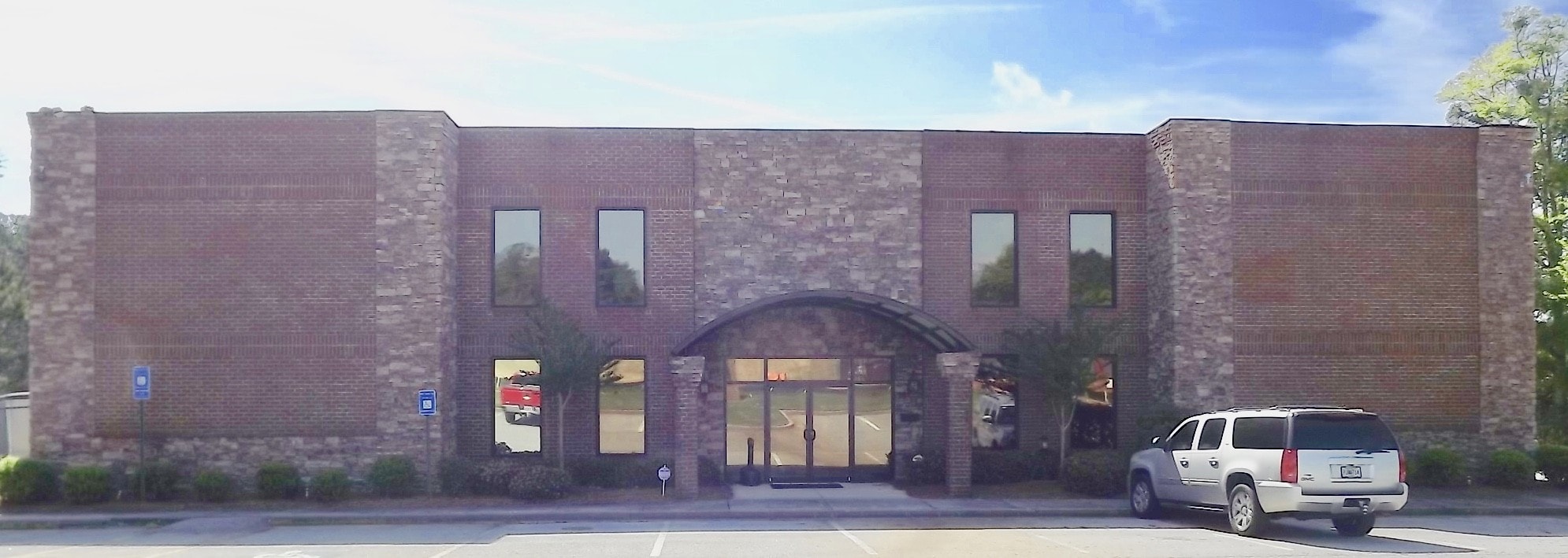 410 Grayson Dr, Winder, GA for lease Building Photo- Image 1 of 32