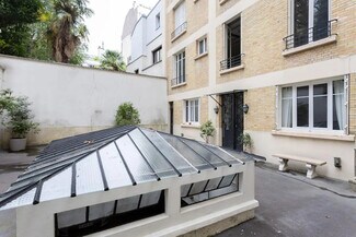 Plus de détails pour Bureau à vendre