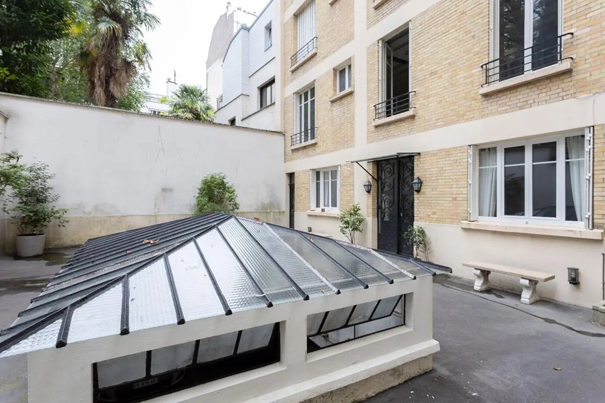 Bureau dans Paris à vendre Photo du bâtiment- Image 1 de 8