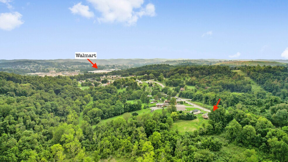 1146 Rostraver Rd, Rostraver Township, PA à vendre - Photo du bâtiment - Image 1 de 7