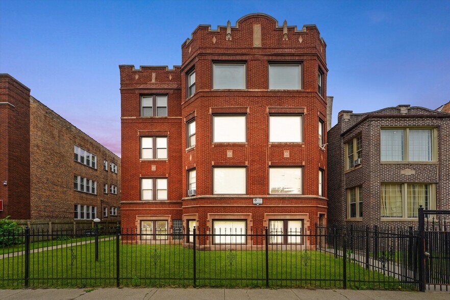 7932 S Saint Lawrence Ave, Chicago, IL à vendre - Photo du bâtiment - Image 2 de 8