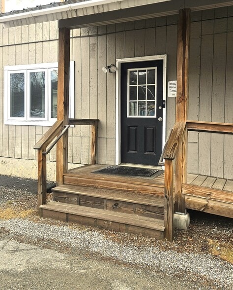 4155 Vt Rte 15, Wolcott, VT à louer - Photo du bâtiment - Image 3 de 13