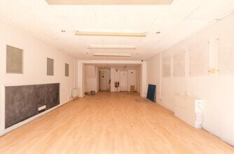 238 Freeman St, Grimsby for lease Interior Photo- Image 2 of 10