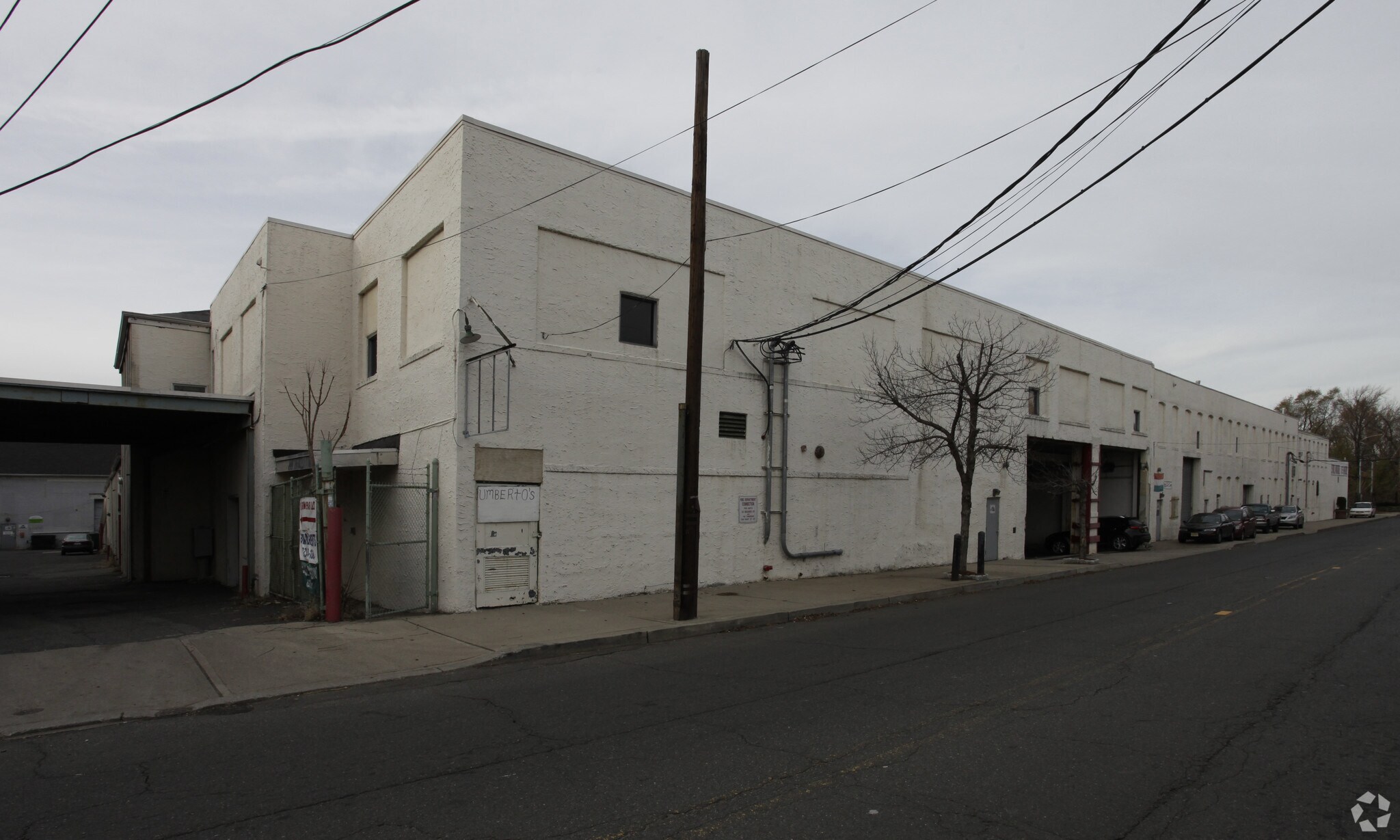 6-32 E 5th St, Paterson, NJ à louer Photo du bâtiment- Image 1 de 5