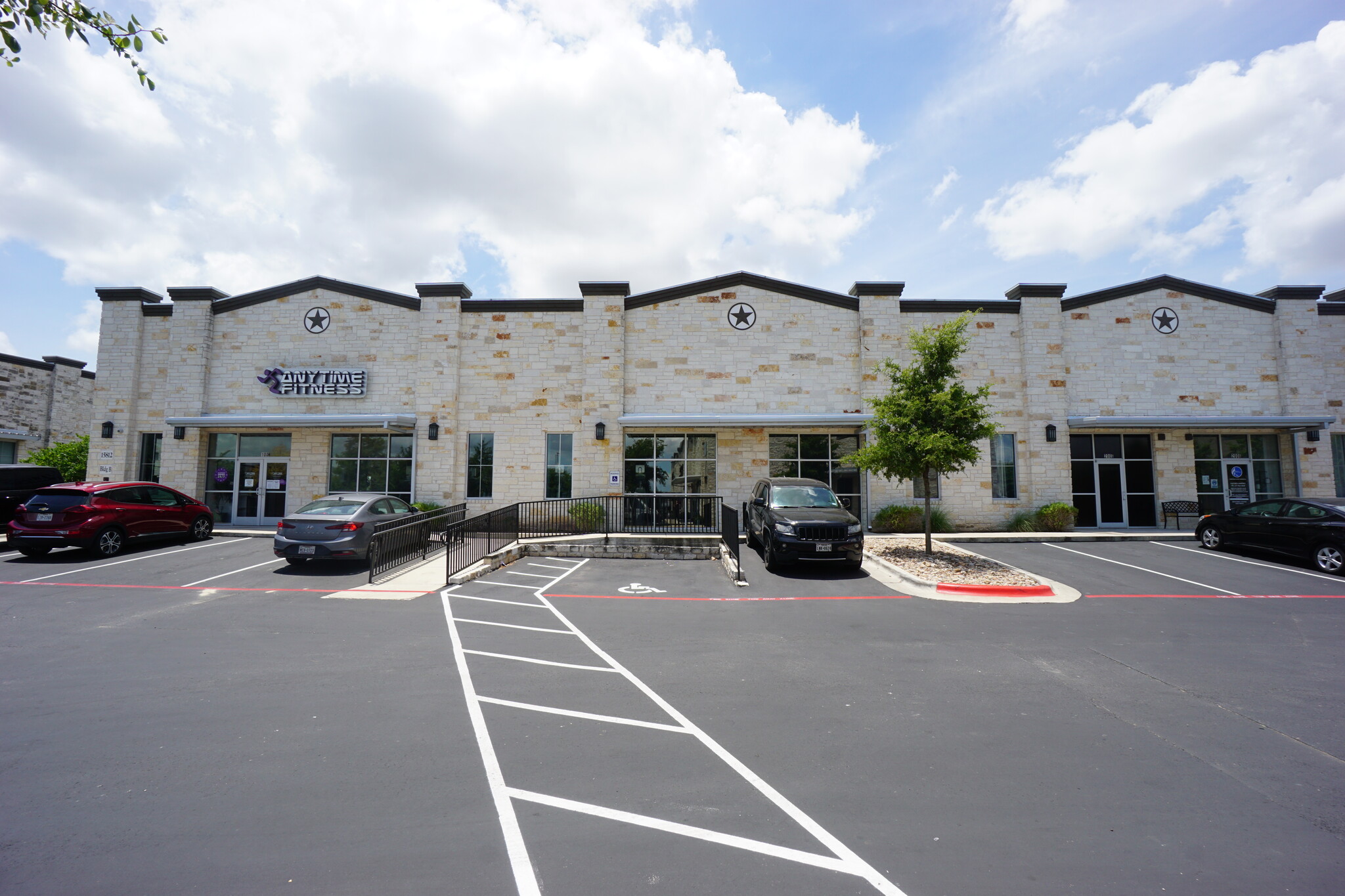 15812 Windermere Dr, Pflugerville, TX for lease Building Photo- Image 1 of 13