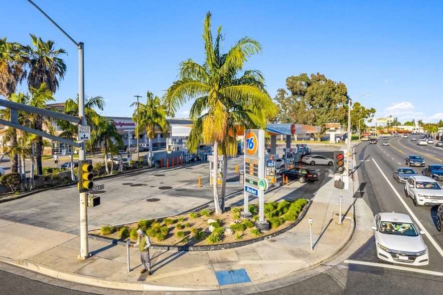 10211 Alondra Blvd, Bellflower, CA for sale - Building Photo - Image 3 of 7