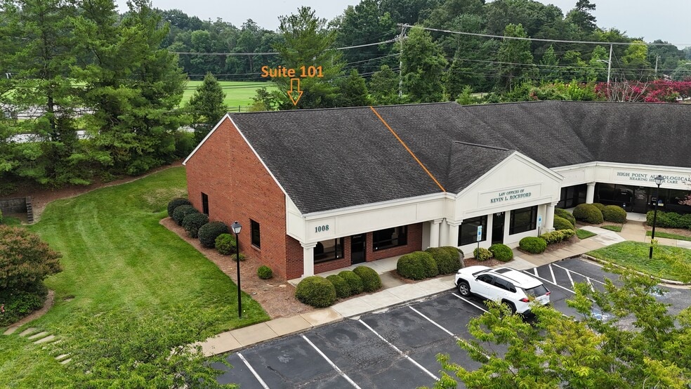 1008 Hutton Ln, High Point, NC for sale - Building Photo - Image 1 of 3