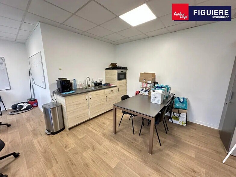 Bureau dans Aix-en-Provence à louer - Photo intérieure - Image 2 de 7