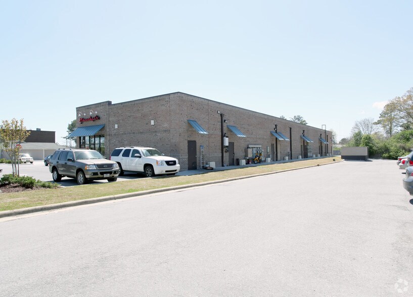 409 Western Blvd, Jacksonville, NC à louer - Photo du bâtiment - Image 2 de 3