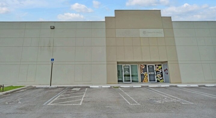 6320 NW 97th Ave, Doral, FL à vendre - Photo principale - Image 1 de 6