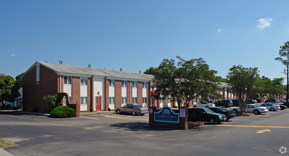 11112 Mintwood Pl, Newport News, VA for sale - Building Photo - Image 3 of 23