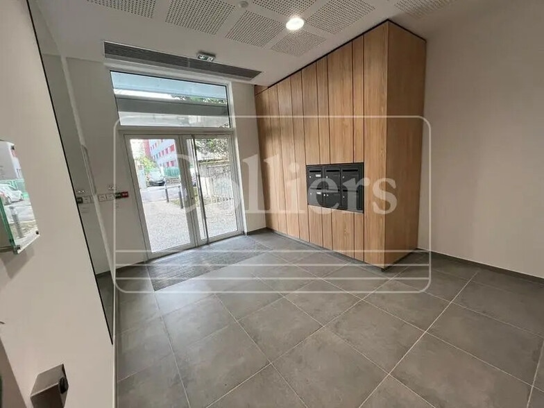 50 Cours De La République, Villeurbanne à vendre - Hall d’entrée - Image 2 de 7