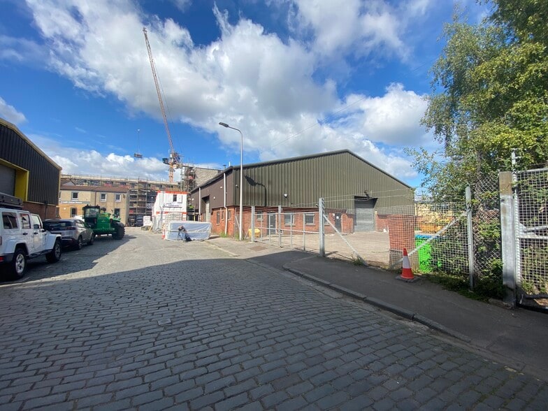 26 Dunedin St, Edinburgh for lease - Building Photo - Image 2 of 4