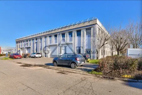 Industrial in Aulnay-sous-Bois for lease - Building Photo - Image 1 of 4