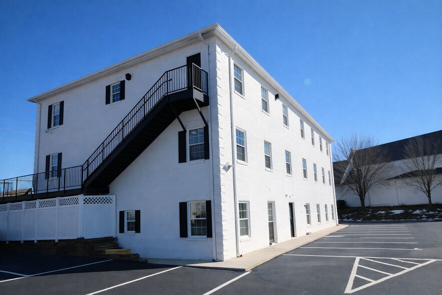 4353 Atlanta Hwy, Loganville, GA à louer - Photo du bâtiment - Image 3 de 19