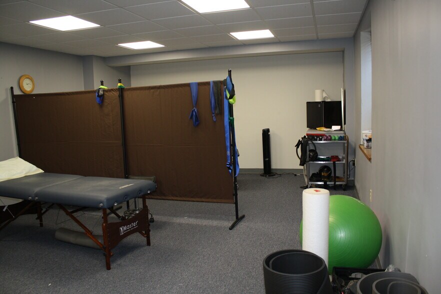 1071 Worcester Rd, Framingham, MA à louer - Photo du bâtiment - Image 3 de 6