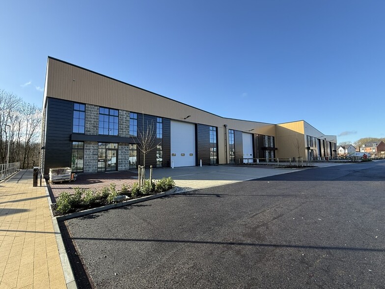 7D Sittingbourne Rd, Maidstone for lease - Building Photo - Image 1 of 12