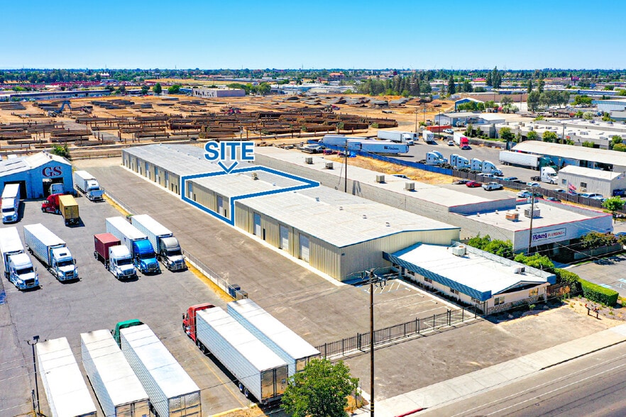 4435 N Brawley Ave, Fresno, CA for lease - Building Photo - Image 1 of 4