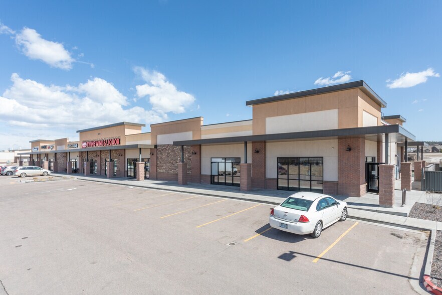 9673 Prominent Pt, Colorado Springs, CO à vendre - Photo du bâtiment - Image 2 de 14