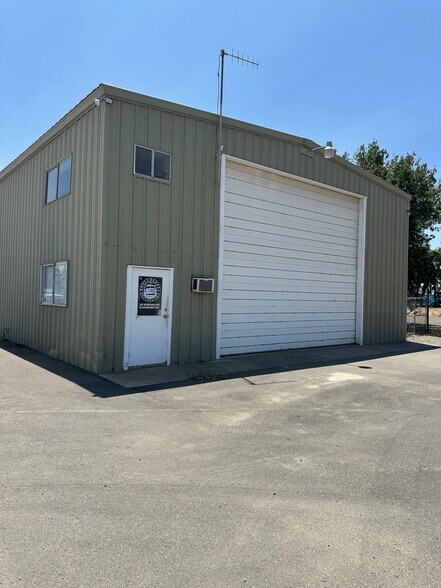 352-360 W Kentucky Ave, Woodland, CA for sale - Building Photo - Image 3 of 21