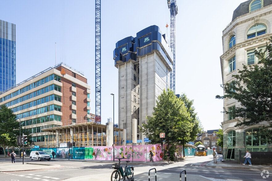 220 Blackfriars Rd, London for lease - Building Photo - Image 2 of 3