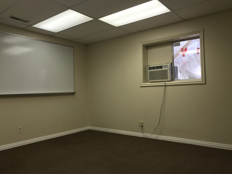 405 S 100 E, Pleasant Grove, UT for lease - Interior Photo - Image 3 of 50