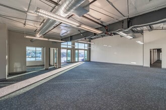 2284-2360 W Commodore Way, Seattle, WA à louer Photo intérieure- Image 2 de 6