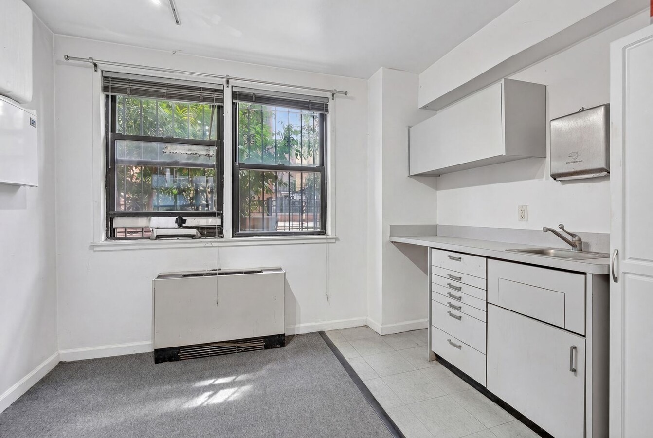 55 E 9th St, New York, NY 10003 - Unité 1F - - Photo intérieure - Image 1 of 16