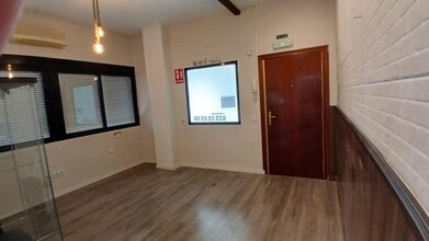 Commerce de détail dans Madrid, Madrid à louer Plan d’étage- Image 1 de 8