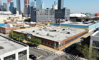 60,000 sf Prime LIC Warehouse For Lease - Entrepôt