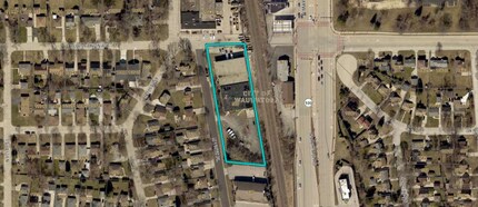 560-600 N 108th Pl, Wauwatosa, WI - AERIAL map view