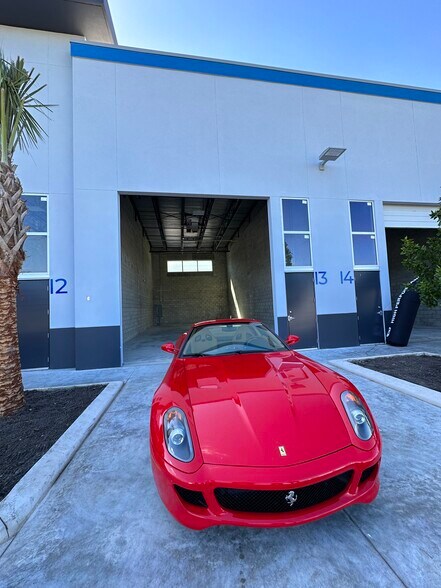 15375 Corporate N rd, Jupiter, FL à vendre - Photo du bâtiment - Image 3 de 4