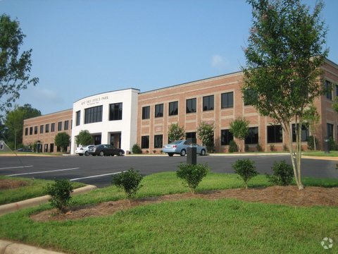 701 Exposition Pl, Raleigh, NC à vendre - Photo du bâtiment - Image 3 de 29