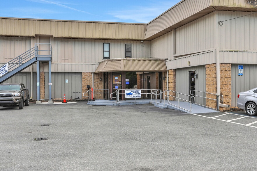 3787 Old Middleburg Rd, Jacksonville, FL for sale - Building Photo - Image 3 of 57