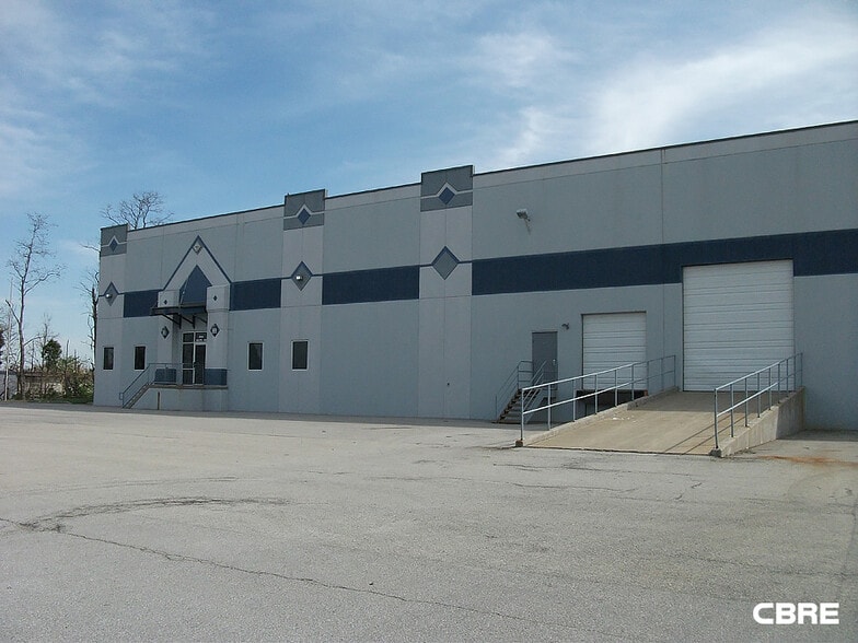1904 Watterson Trl, Louisville, KY for lease - Building Photo - Image 2 of 5