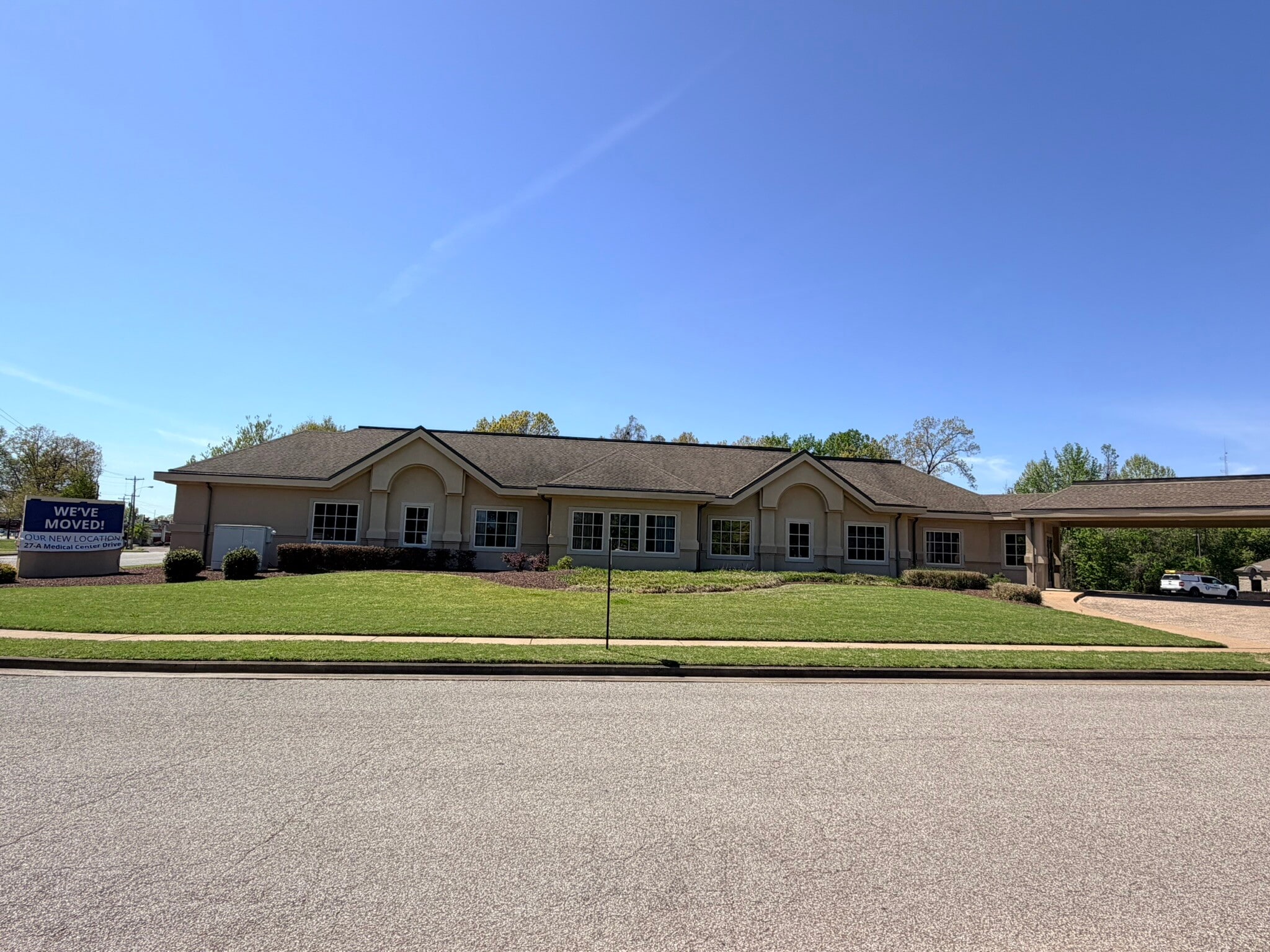 9 Physicians Dr, Jackson, TN for lease Interior Photo- Image 1 of 11