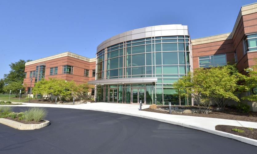 850 Greenfield Rd, Lancaster, PA à louer - Photo du bâtiment - Image 2 de 17