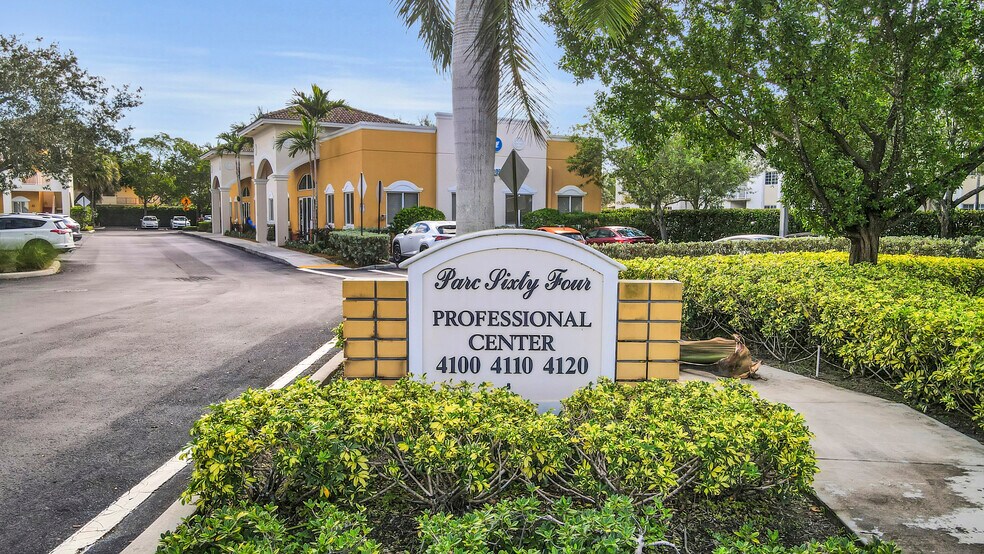 4120 Davie Road Ext, Hollywood, FL for sale - Building Photo - Image 2 of 6