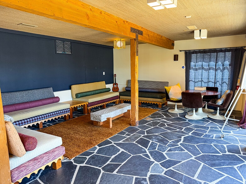 2436 Gates St, Los Angeles, CA à louer - Photo du bâtiment - Image 3 de 11