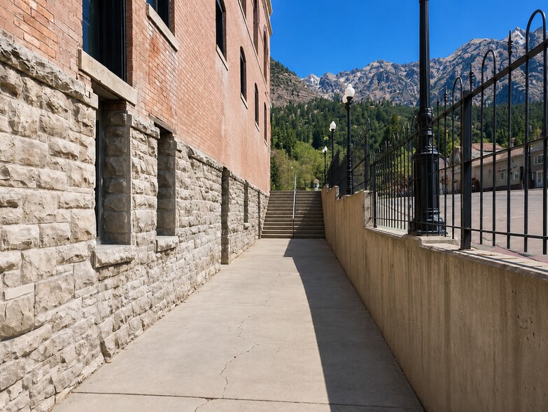242 7th Ave, Ouray, CO à vendre - Photo du bâtiment - Image 3 de 11