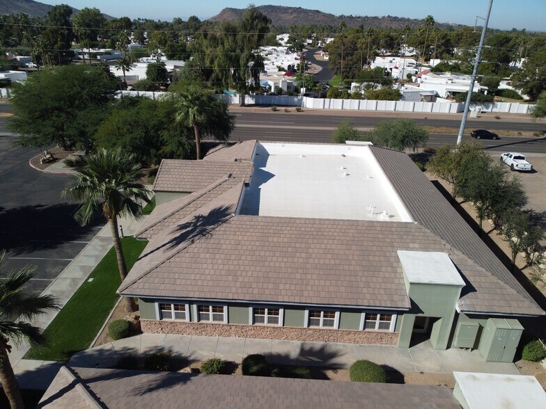 14001 N 7th St, Phoenix, AZ à louer - Photo du bâtiment - Image 3 de 9
