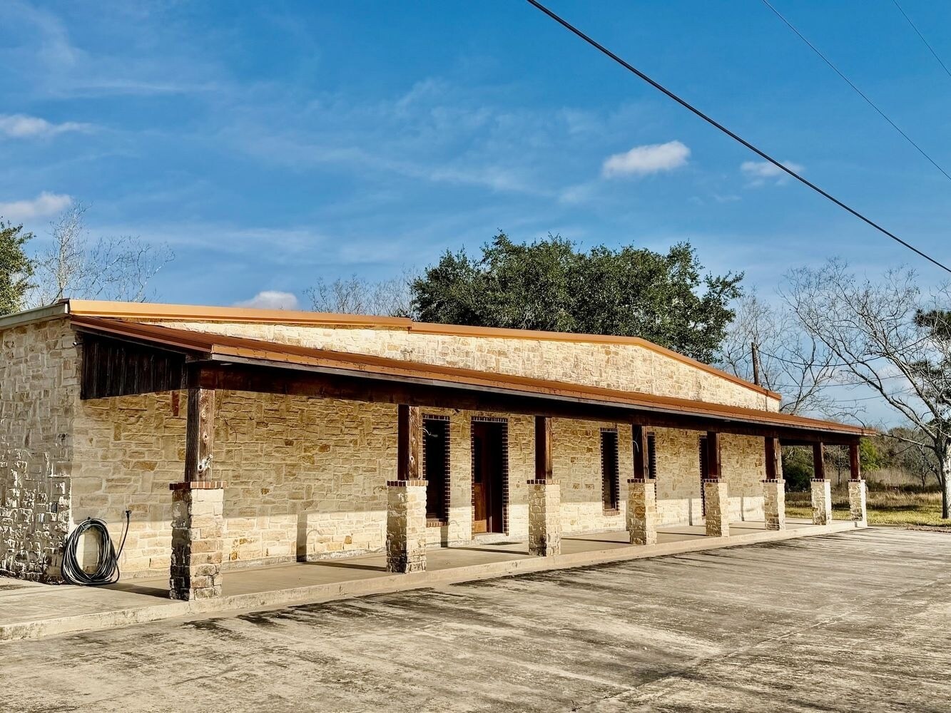 851 County Road 149, Alvin, TX for sale Building Photo- Image 1 of 20